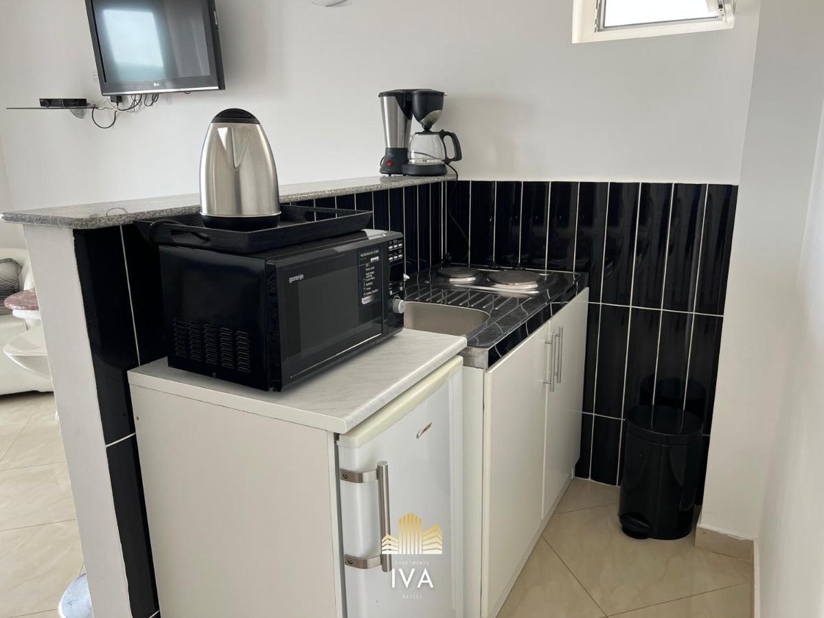 Apartmani Iva Becici Экстерьер фото