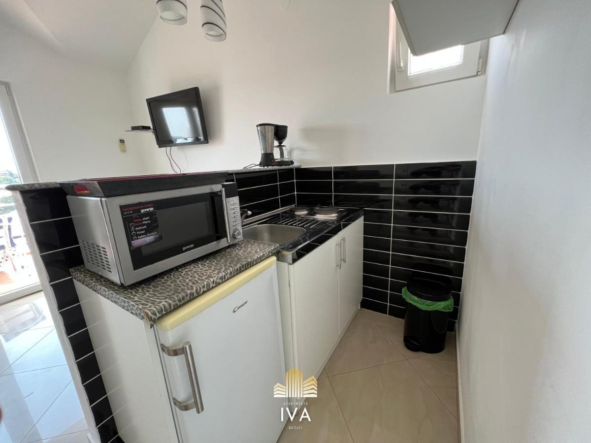 Apartmani Iva Becici Экстерьер фото